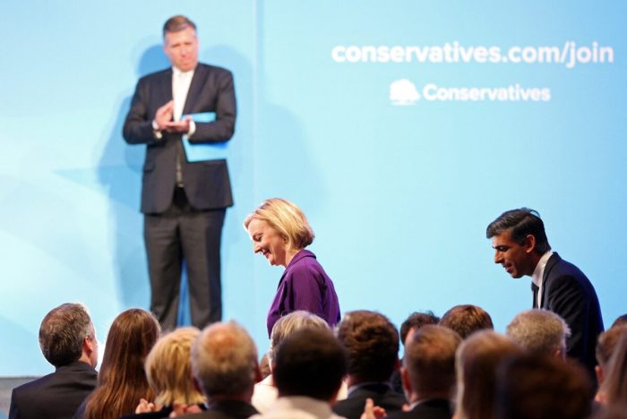 Новый министр Великобритании готовит смелый план по снижению налогов и росту экономики