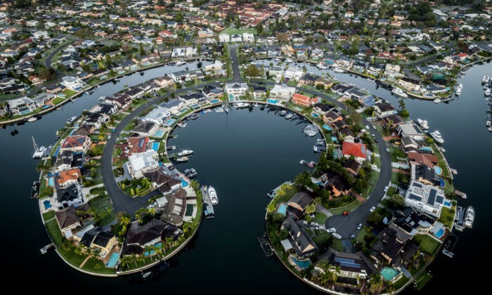 Общий вид жилых домов в южном пригороде Сиднея, Австралия, 3 мая 2022 года. (Brook Mitchell/Getty Images) | Epoch Times Россия
