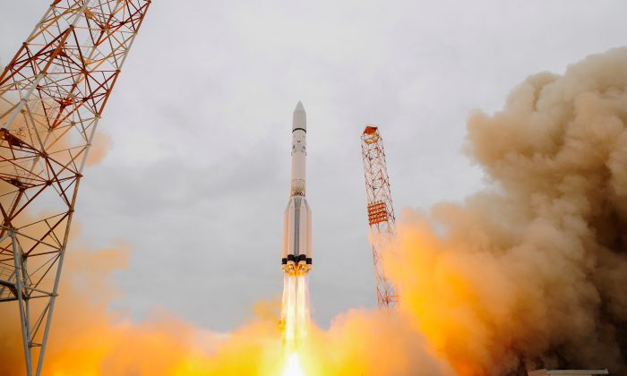 «ЭкзоМарс-2016» стартует на ракете «Протон-М» на Байконуре, Казахстан, 14 марта 2016 года. (Stephane Corvaja/ESA via Getty Images) | Epoch Times Россия