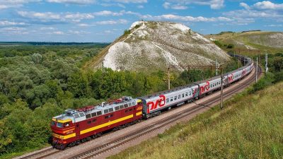 Пассажирский поезд № 21 «Мурманск — Санкт-Петербург» сошёл с рельсов 21 сентября