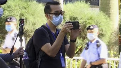 Гонконгцы, аплодировавшие в суде, получили сроки за подстрекательство к мятежу