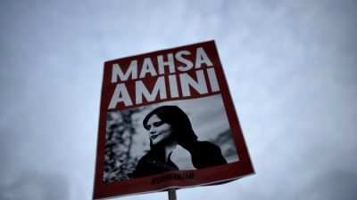 ЕС вводит санкции против Ирана за смерть 22-летней Махсы Амини