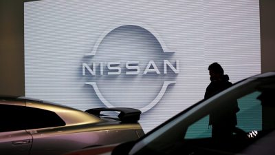 Японский Nissan продаёт бизнес в России за 60 рублей