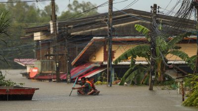 Проливные дожди вызвали наводнения на большей части Таиланда