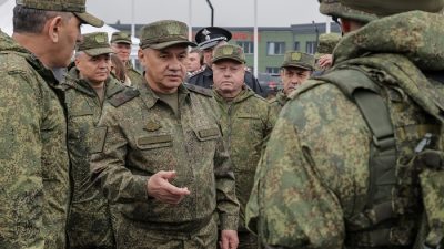 Что несёт россиянам военное положение и режим готовности? Подробности