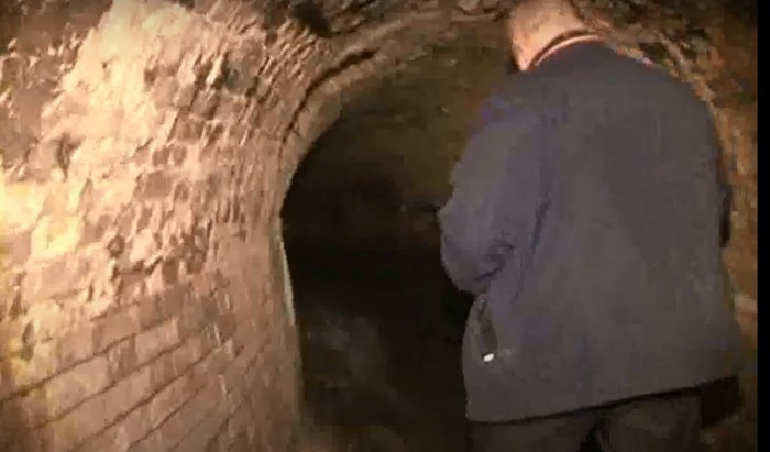 Археологи обнаружили под Ейском подземные туннели. (Скриншот/Деловой Ейск/youtube.com) | Epoch Times Россия