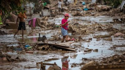 Не менее 156 человек погибли от шторма «Налджи» на Филиппинах