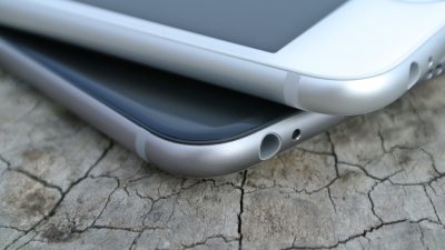 Компания Samsung рассказала о планах Apple на выпуск складных iPhone