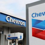Администрация Байдена разрешила компании Chevron возобновить откачку нефти в Венесуэле