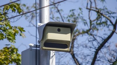 Водителей начнут штрафовать по показаниям камер за отсутствие ОСАГО в 2023 году