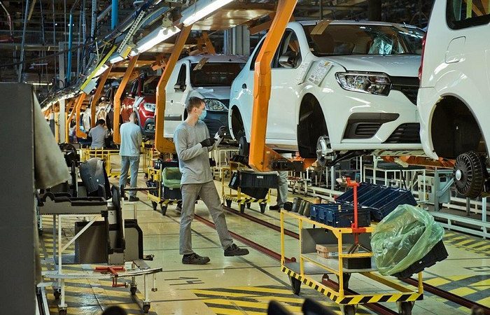 Завод Mercedes в Подмосковье начнёт сборку машин элиты Компартии Китая Government of the Samara Region/commons.wikimedia.org/CC BY 4.0 | Epoch Times Россия