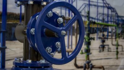 «Газпром» на 40% сократил поставки транзитного газа через Украину