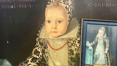 400-летний портрет ребёнка, найденный в старом коттедже, может стоить $24 000