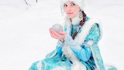 На что живёт московская Снегурочка?