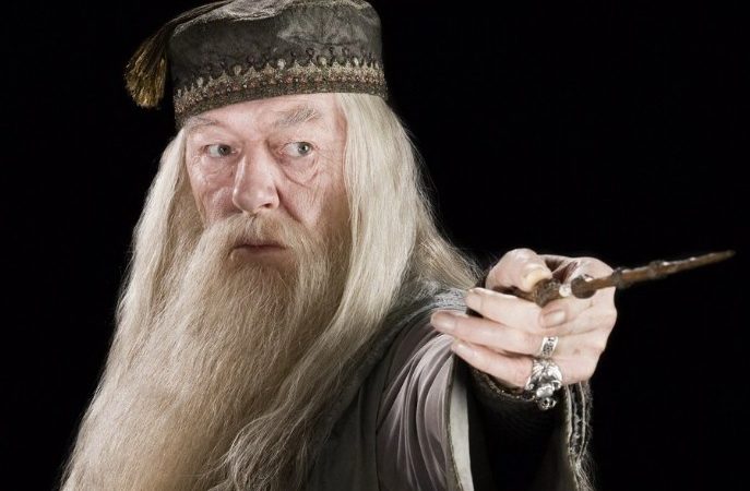Майкл Гэмбон в роли Альбуса Дамблдора. (Фото  (Фото: ru.wikipedia.org. Добросовестное использование) | Epoch Times Россия