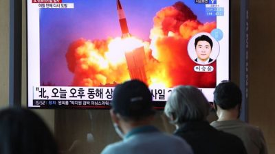 Впервые за 6 лет Южная Корея официально назвала КНДР врагом
