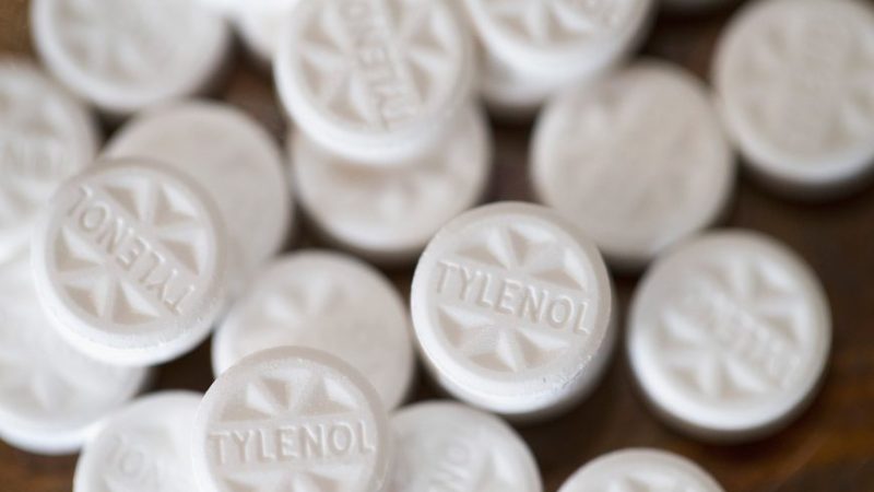Таблетки Тайленол, содержащие ацетаминофен,  Чикаго, штат Иллинойс, 14 апреля 2015 г . (Scott Olson/Getty Images) | Epoch Times Россия