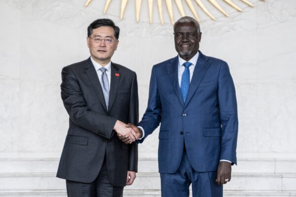 Китай обхаживает африканских лидеров, пытаясь успокоить «тревогу» по поводу задолженности перед Пекином