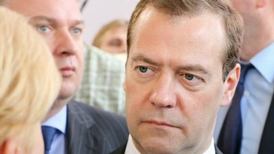 Медведев заявил о возможном применении ядерного оружия в случае штурма Крыма