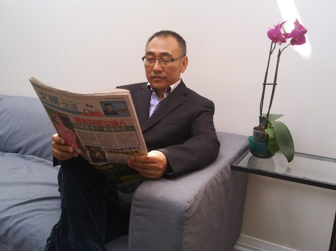 Беженцы из Китая размышляют о смысле страдания после прочтения статьи основателя Фалуньгун