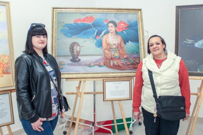 Искусство, дарованное свыше: китайские художники представили свои картины в Краснодаре