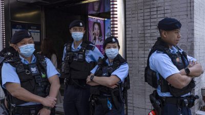 Полиция Гонконга запретила активистам участвовать в согласованном женском марше в защиту гражданских прав