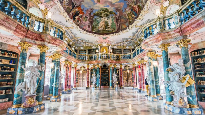 Великолепная монастырская библиотека в Германии — одна из самых красивых библиотек мира
