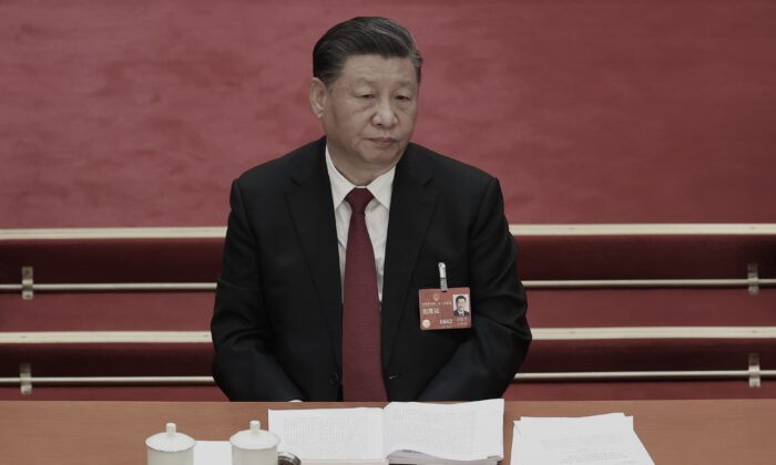 Китайский лидер Си Цзиньпин присутствует на открытии первой сессии Всекитайского собрания народных представителей 14-го созыва в Пекине, 5 марта 2023 г. (Lintao Zhang/Getty Images)
 | Epoch Times Россия