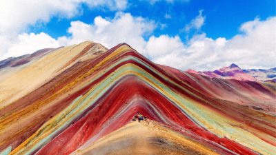 Потрясающая Радужная гора в Перу — зрелище, на которое стоит посмотреть