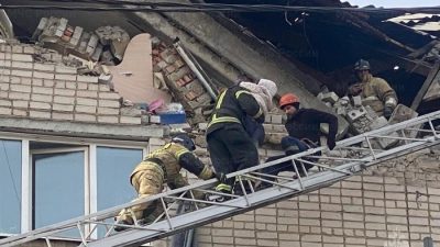 В Чите взрыв газа в жилом доме обрушил два этажа (видео)