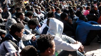 Восьмой регион РФ ввёл запрет для мигрантов на работу в такси