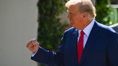 Трамп поставил под сомнение лояльность Десантиса