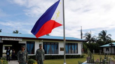 Филиппинский сенатор требует от Китая отозвать своего посланника