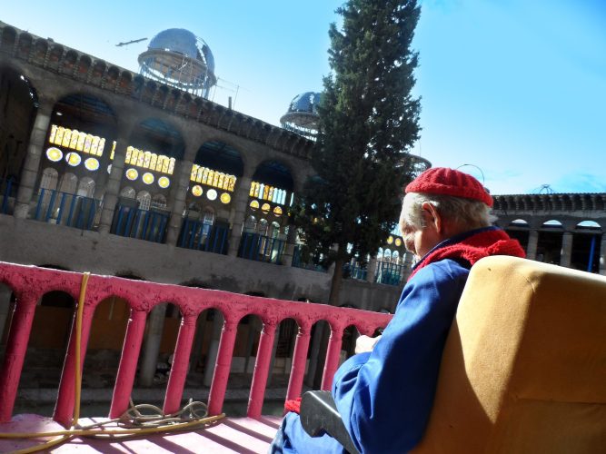 «Сумасшедший каменщик от Бога» 60 лет в одиночку строил собор