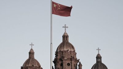 Христиане, спасающиеся от преследований в Китае, прибывают в Техас на Пасху
