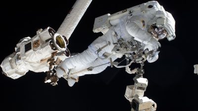 Выход в открытый космос по российской программе перенесли на май