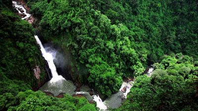 Российские туристы попали в аварию по пути к водопаду в Таиланде