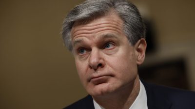 Директор ФБР Кристофер Рэй в Вашингтоне, 15 ноября 2022 года. (Chip Somodevilla/Getty Images)