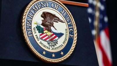 Минюст США подал иск, оспаривающий запрет штата Теннесси на трансгендерные процедуры для несовершеннолетних