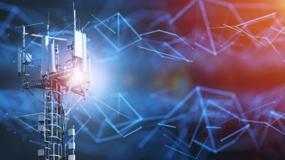 После установки недалеко от квартиры антенны 5G у женщины развились симптомы СВЧ-синдрома