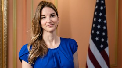 Пострадавшие от вакцины против COVID подали в суд на администрацию Байдена из-за цензуры