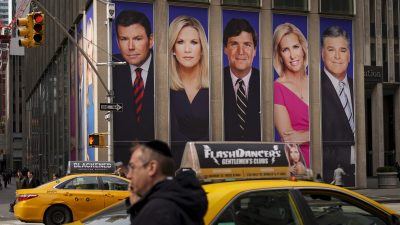 Fox News заговорил об амбициозных планах после ухода Такера Карлсона