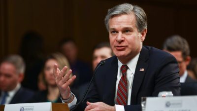 Директор ФБР представит документ о схеме выплат Байдену за принятие политических решений, когда он был вице-президентом