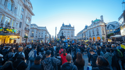 Иммиграция в Великобританию достигла нового максимума