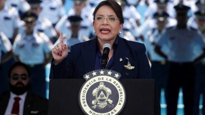 Президент Гондураса отправится в Китай с первой поездкой после установления дипломатических отношений