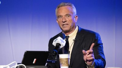 Опрос показал, что у Кеннеди-младшего самый высокий рейтинг благосклонности среди всех кандидатов в президенты США