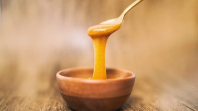 Мёд манука обладает сильными антибактериальными и противовоспалительными свойствами