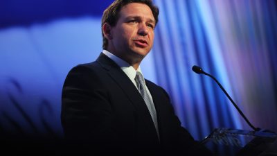 Десантис поддерживает отзыв торгового статуса Китая