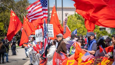 Китайская пиар-фирма провоцирует протесты в Вашингтоне