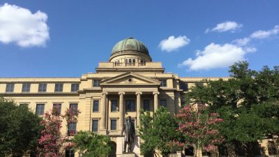 Как китайские студенты американских вузов создают помехи выступлениям Shen Yun